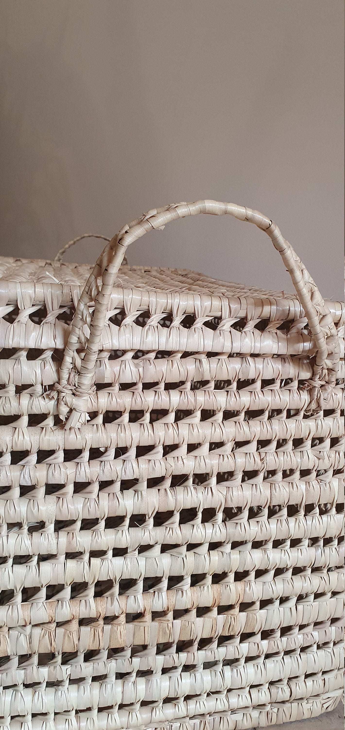 Grande boîte en osier de 80cm pour le rangement domestique