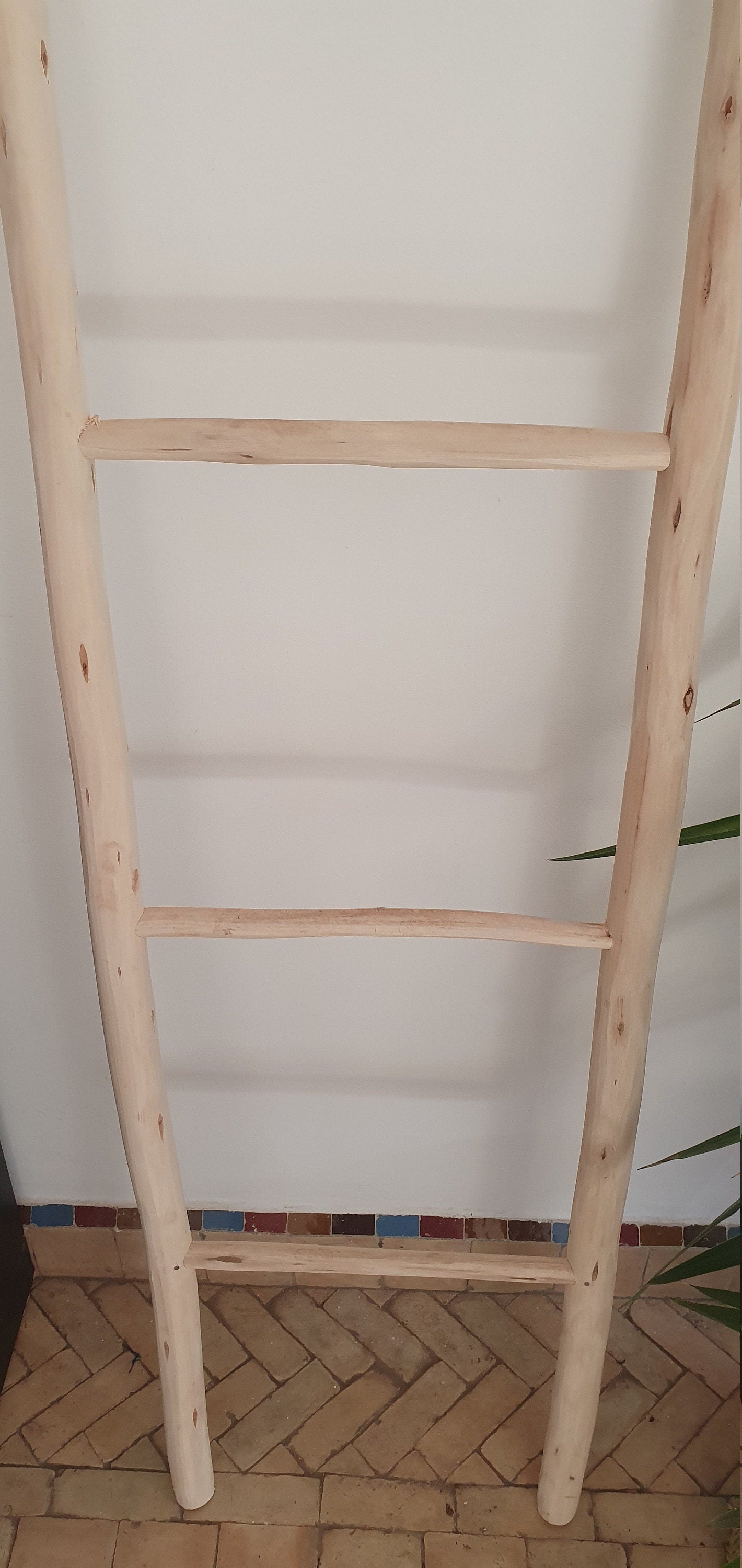 Accessoire décoratif : échelle en bois de 1,5 m.