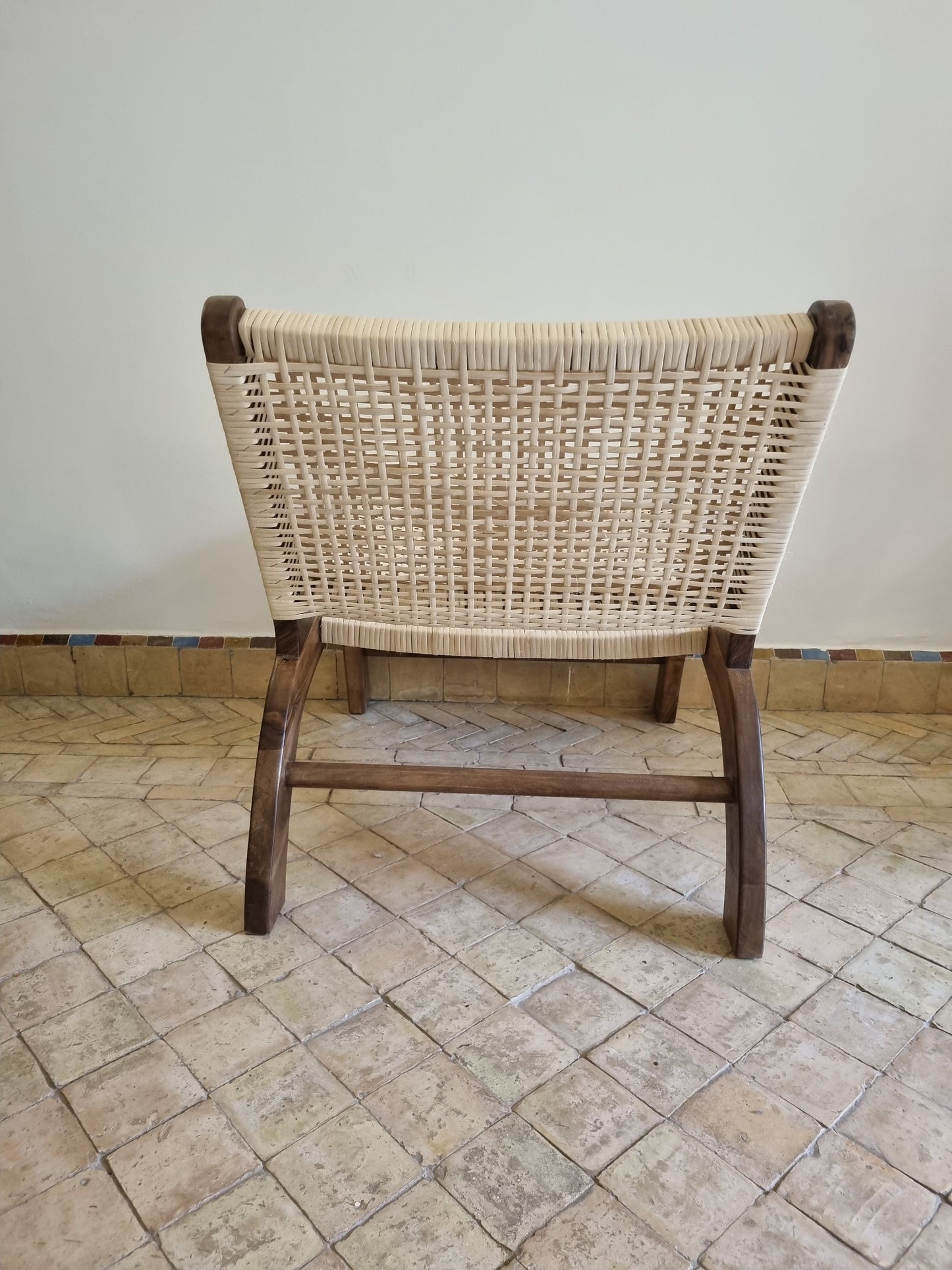 Fauteuil élégant en bois et rotin