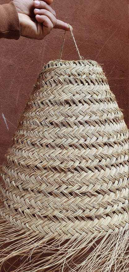 Abat-jour marocain en doum, style cône tressé, fibres naturelles